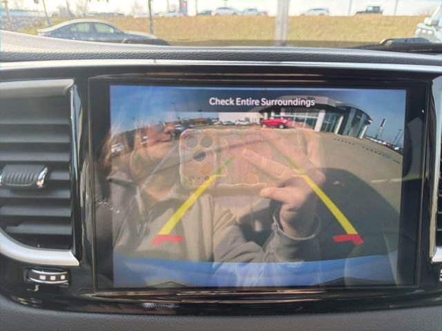 Used 2024 Chrysler Pacifica Touring-L image 29