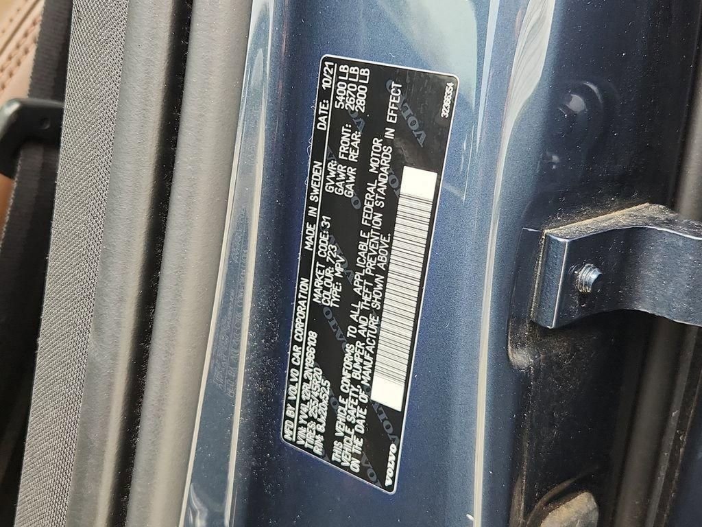 Used 2022 Volvo XC60 B5 Inscription w/ Climate Package image 27