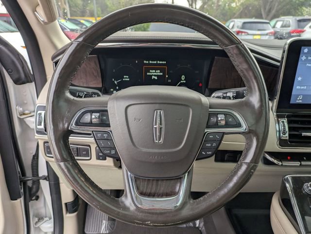 Used 2018 Lincoln Navigator Reserve w/ Technology Package image 15