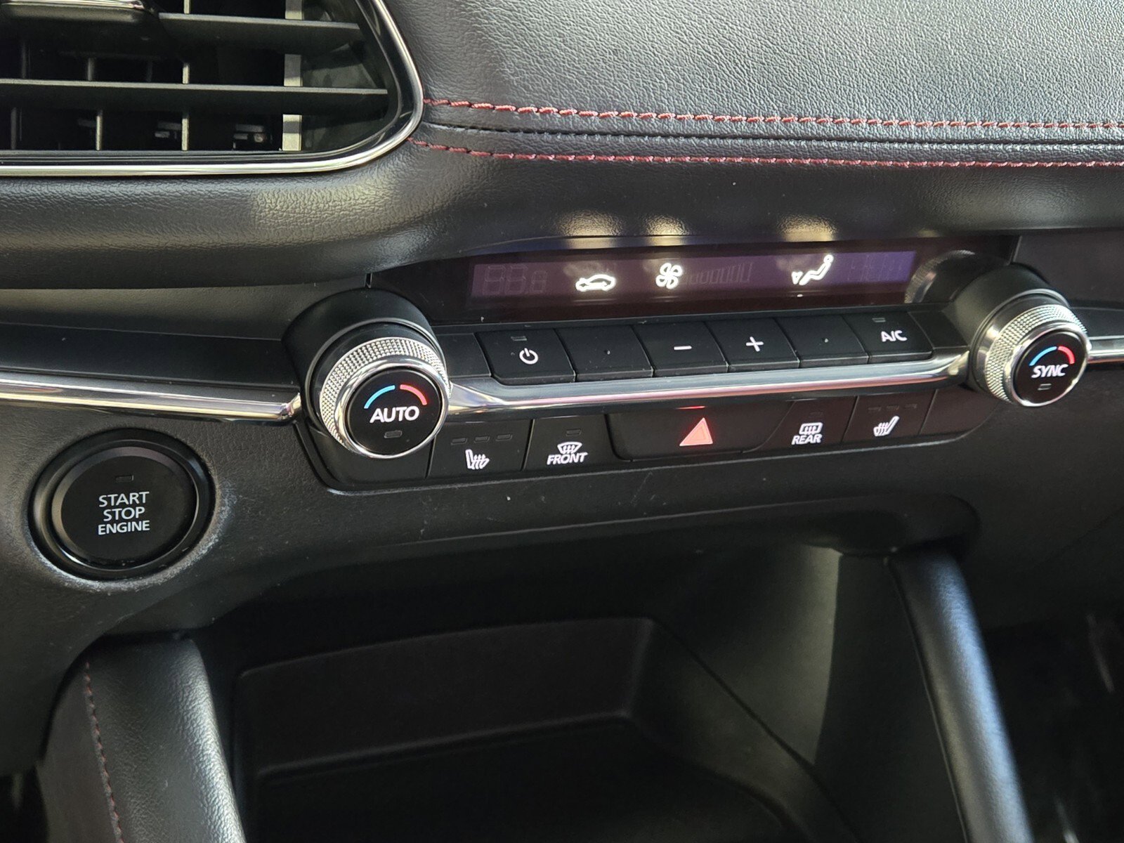 Used 2022 MAZDA MAZDA3 s image 26