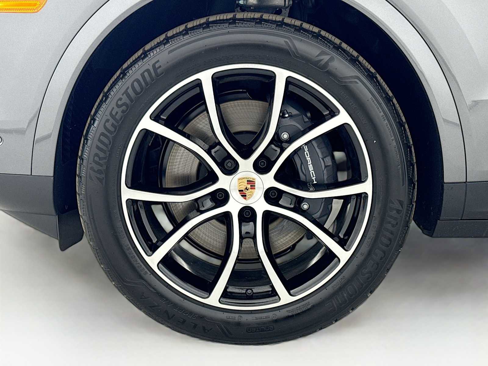 New 2026 Porsche Cayenne image 32
