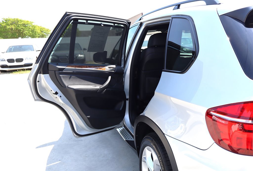 Used 2013 BMW X5 xDrive50i image 42