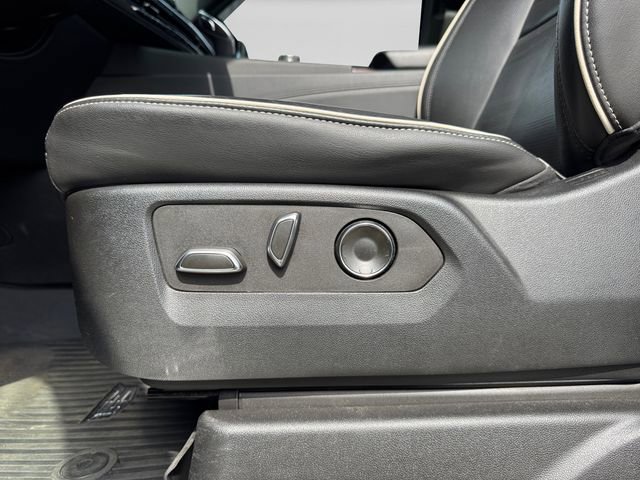 Certified 2021 Cadillac Escalade Premium Luxury AWD/4WD image 27