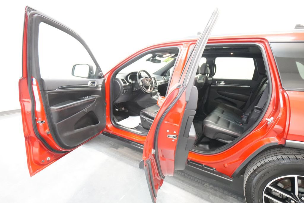 Used 2018 Jeep Grand Cherokee Trailhawk w/ Trailhawk Luxury Group image 26