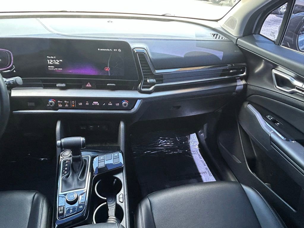 Used 2024 Kia Sportage EX image 17