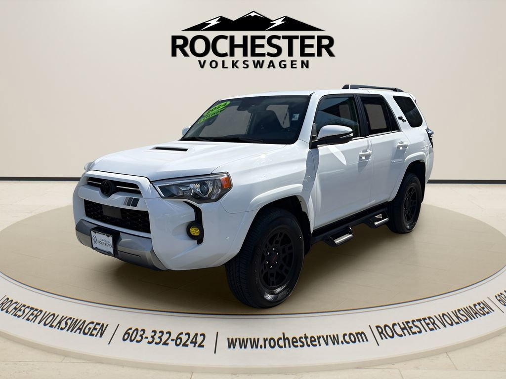 Used 2024 Toyota 4Runner TRD Off-Road Premium w/ Moonroof Package AWD/4WD image 2