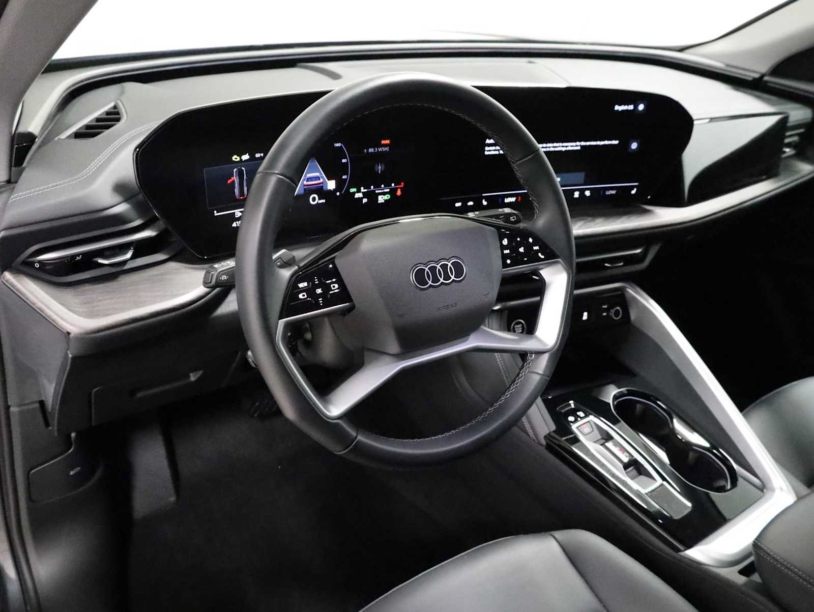 Certified 2025 Audi Q5 Premium AWD/4WD image 4