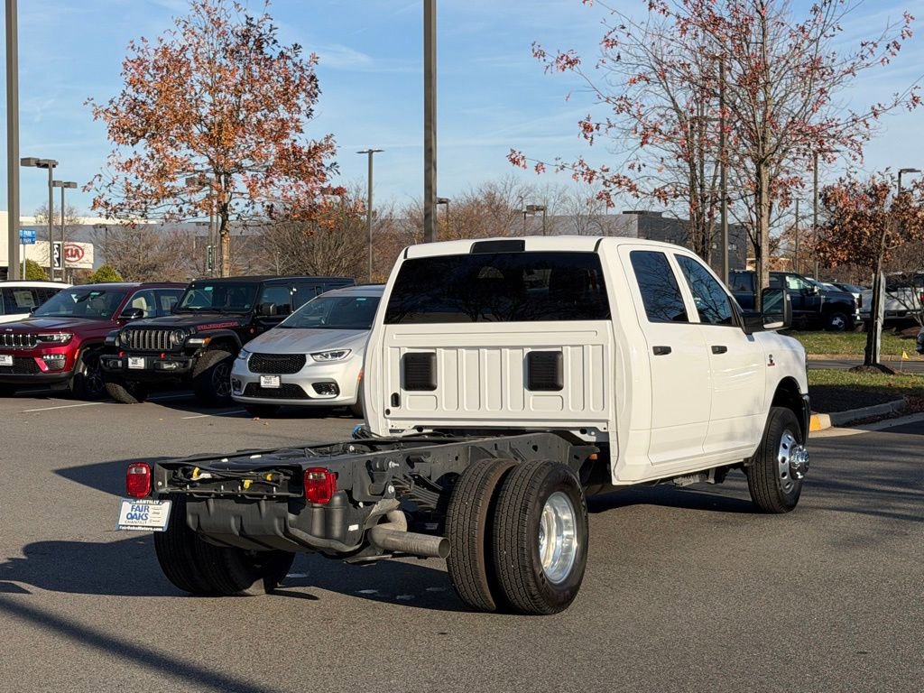 Used 2025 RAM 3500 Tradesman w/ Chrome Appearance Group image 7