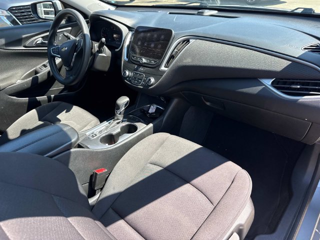 Used 2024 Chevrolet Malibu LT FWD image 17