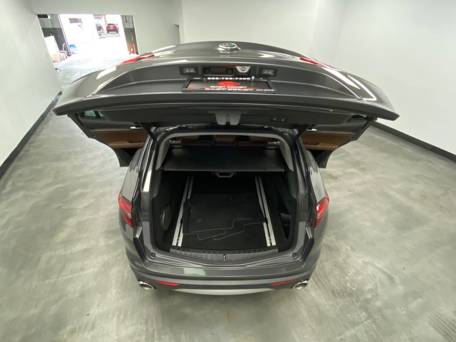 Used 2019 Alfa Romeo Stelvio Ti AWD/4WD image 50