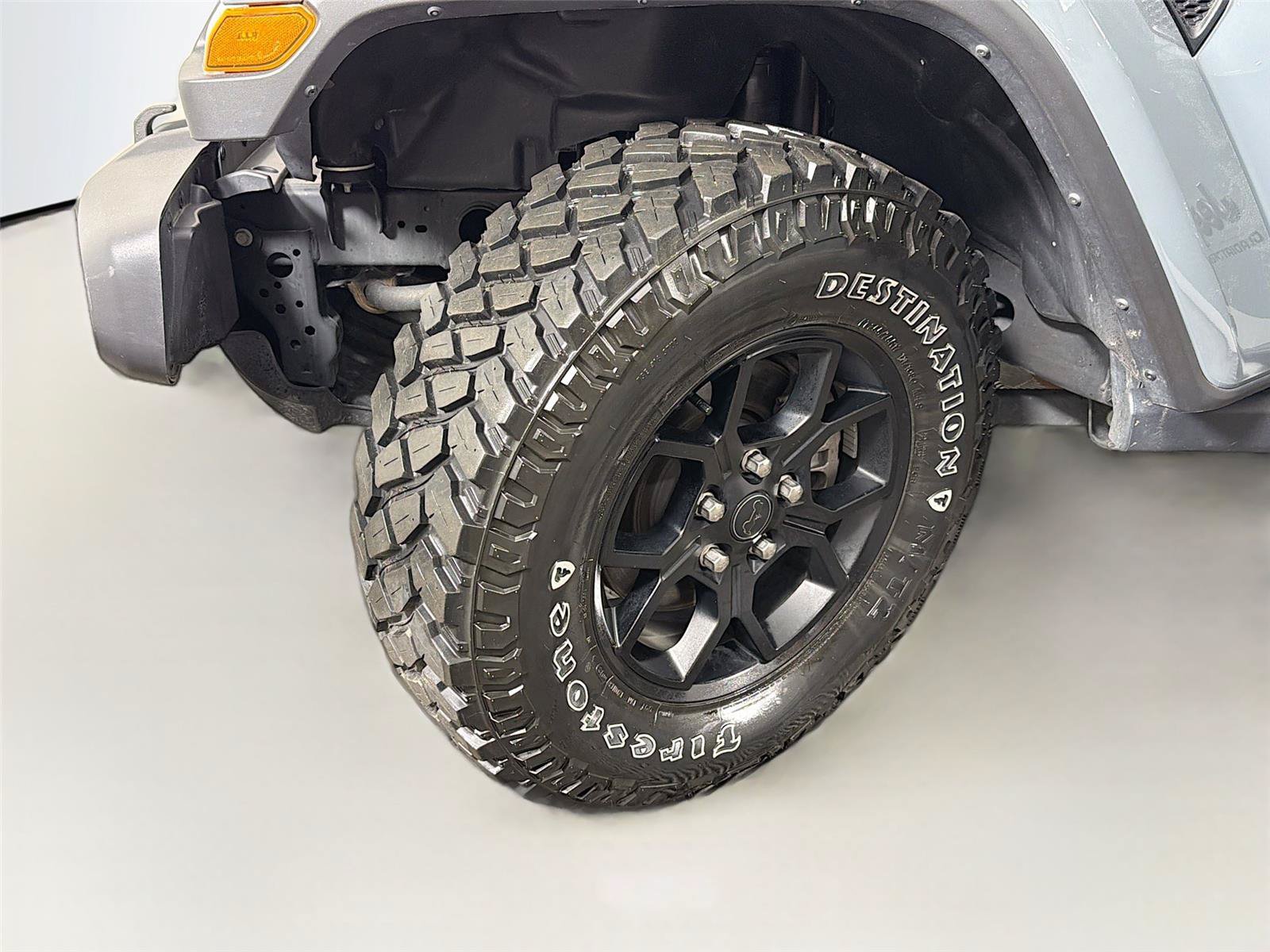 Used 2025 Jeep Gladiator Sport AWD/4WD image 37