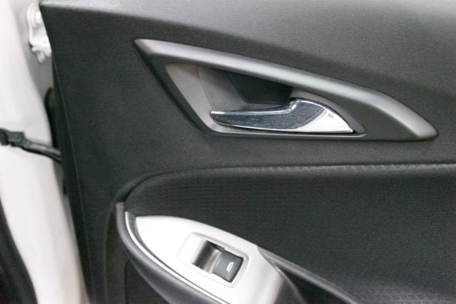 Used 2017 Chevrolet Malibu LT FWD image 13