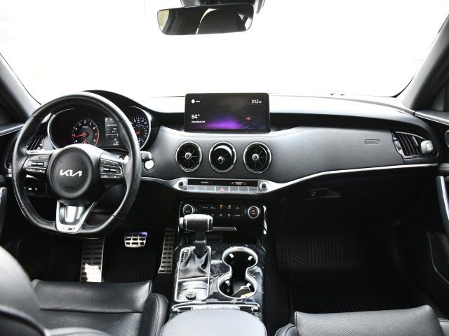 Used 2022 Kia Stinger GT-Line image 15