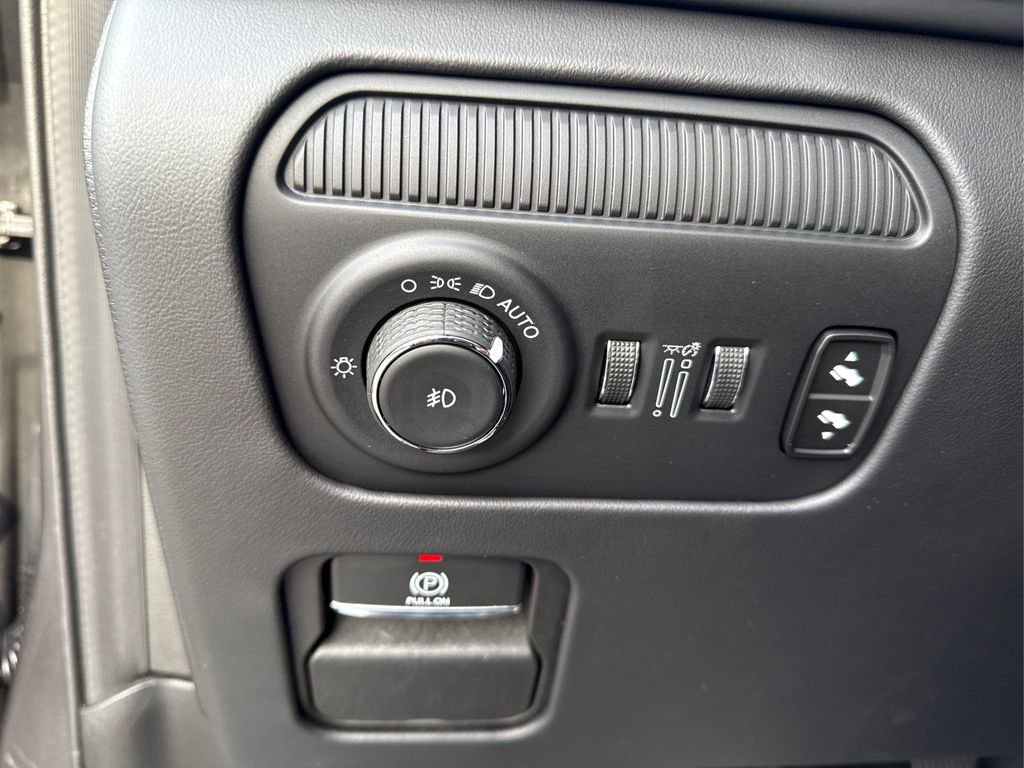 Used 2024 Jeep Grand Wagoneer Series II w/ Quick Order Packagew 28T image 27