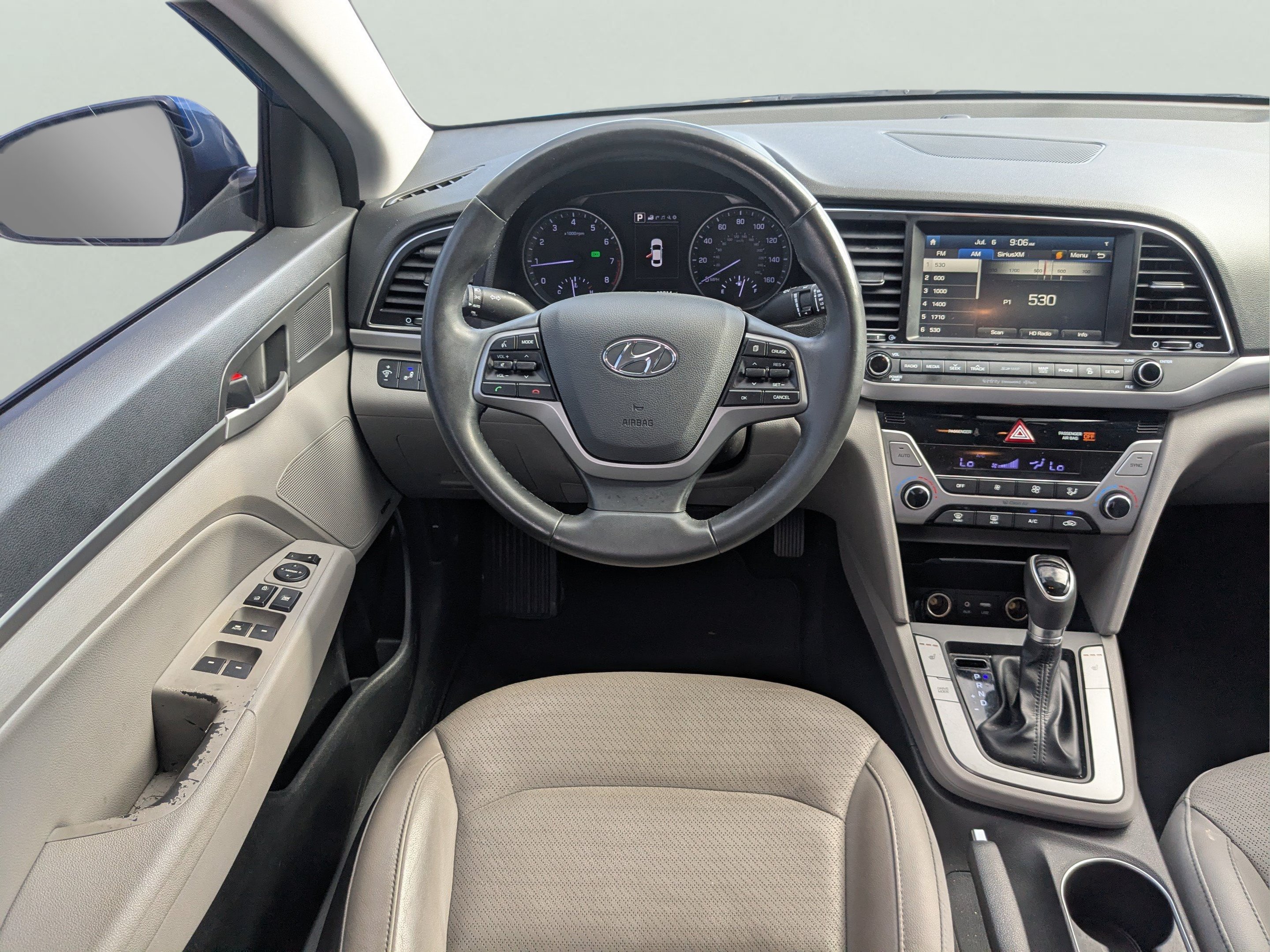 Used 2017 Hyundai Elantra Limited w/ Limited Tech Package 04 FWD image 12