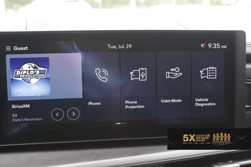 Certified 2025 Hyundai Santa Fe SE image 13