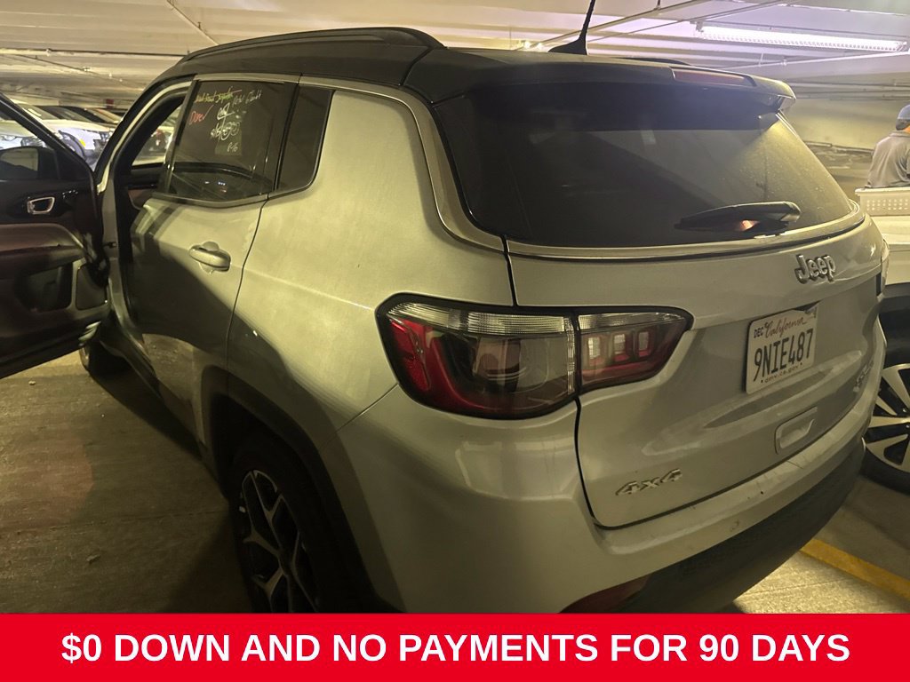 Used 2025 Jeep Compass Limited AWD/4WD image 7