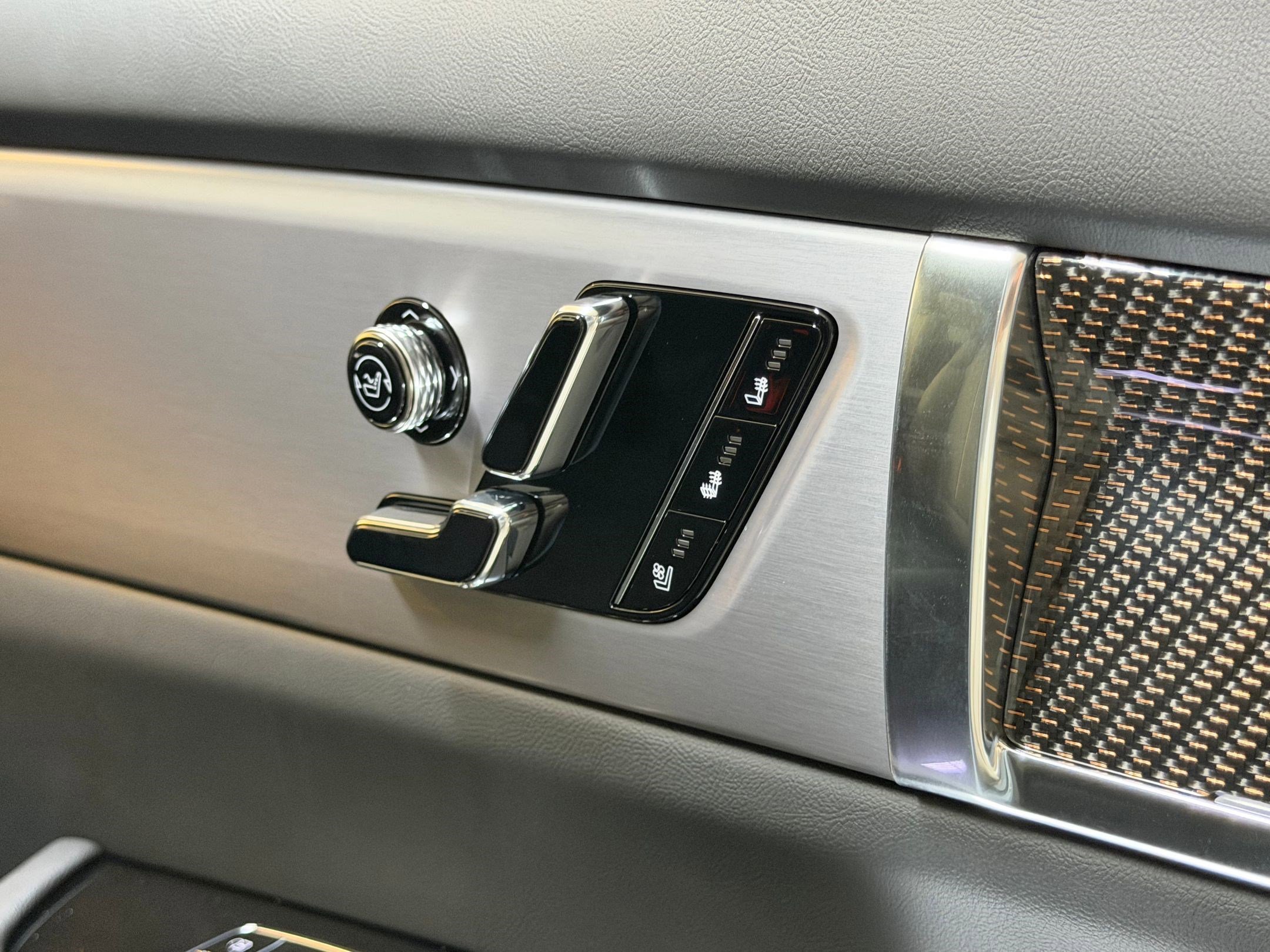 New 2026 Cadillac Vistiq Sport image 52