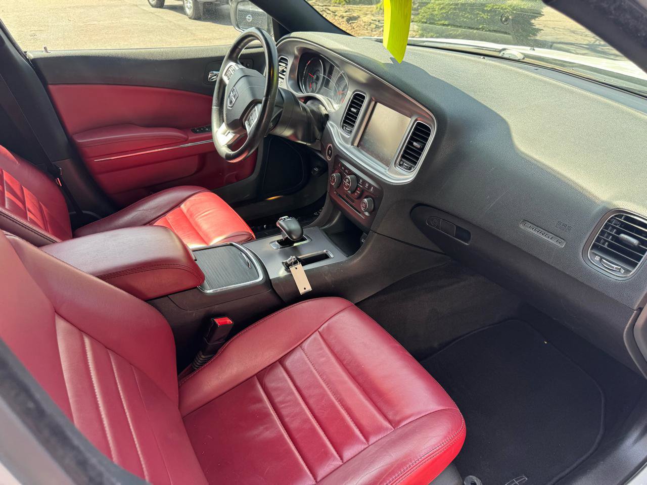 Used 2014 Dodge Charger SXT Plus image 14