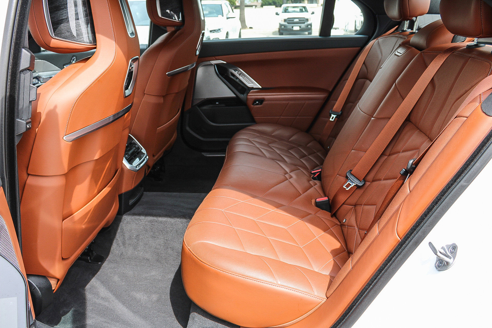 Used 2023 BMW 760i xDrive image 18