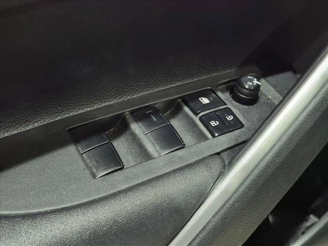 Used 2024 Toyota Corolla Cross LE FWD image 12