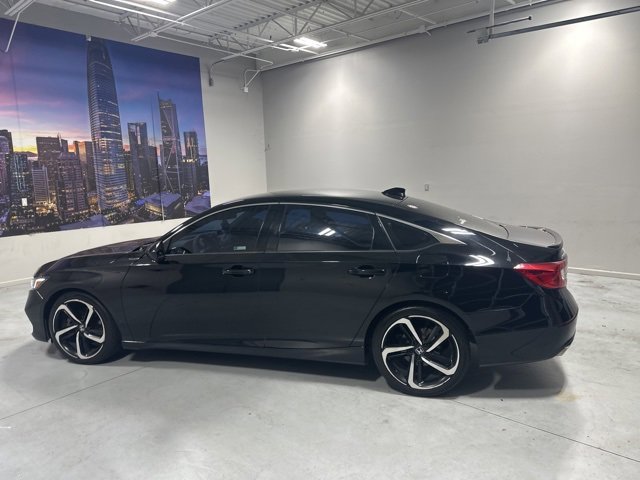 Used 2019 Honda Accord Sport image 2