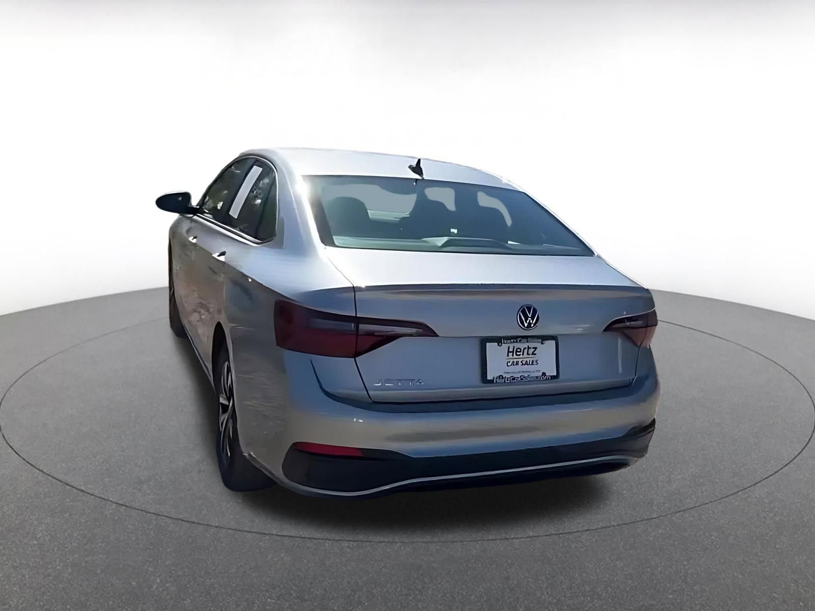 Used 2024 Volkswagen Jetta S image 11