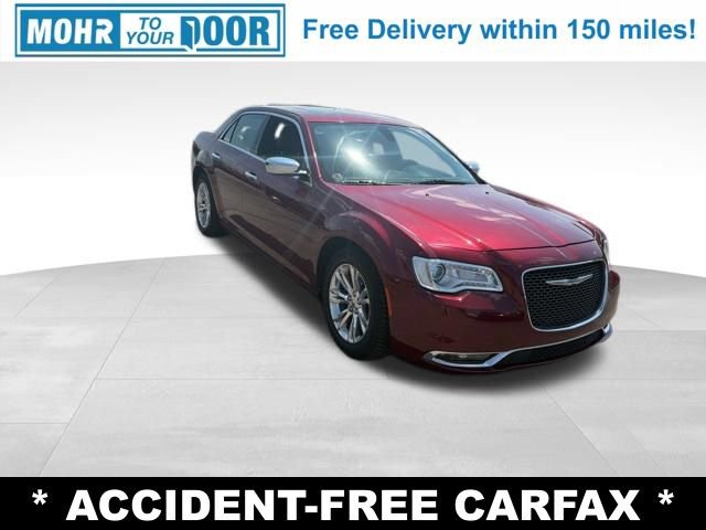Used 2017 Chrysler 300 C RWD image 7