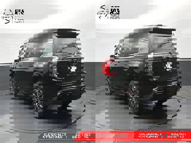 New 2026 Nissan Armada SL w/ Captain's Chari Seat Package image 8