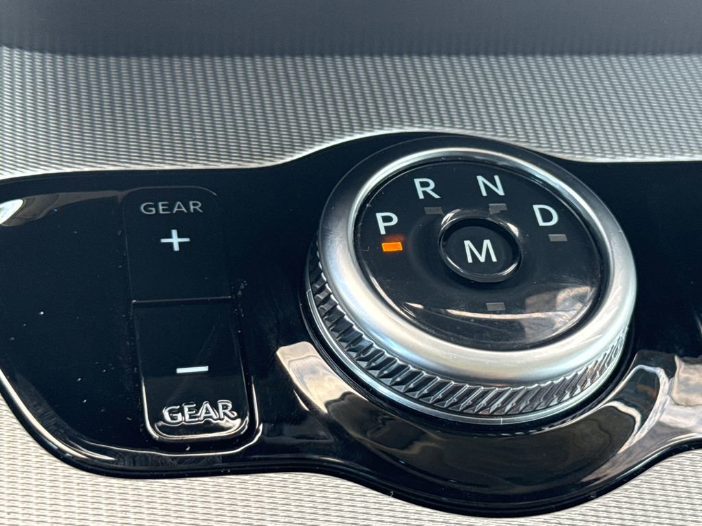 Used 2025 Ford Expedition Active RWD image 24