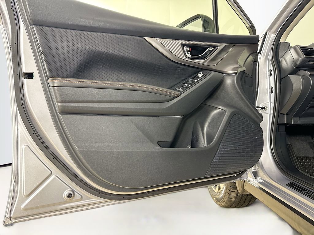 Certified 2023 Subaru Crosstrek 2.5i Limited w/ Moonroof Package image 11