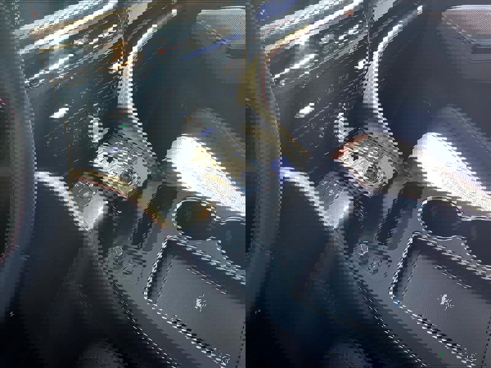 Used 2025 Acura MDX A-Spec image 18