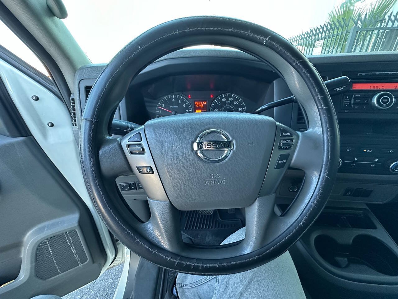 Used 2017 Nissan NV 2500 SV RWD image 21