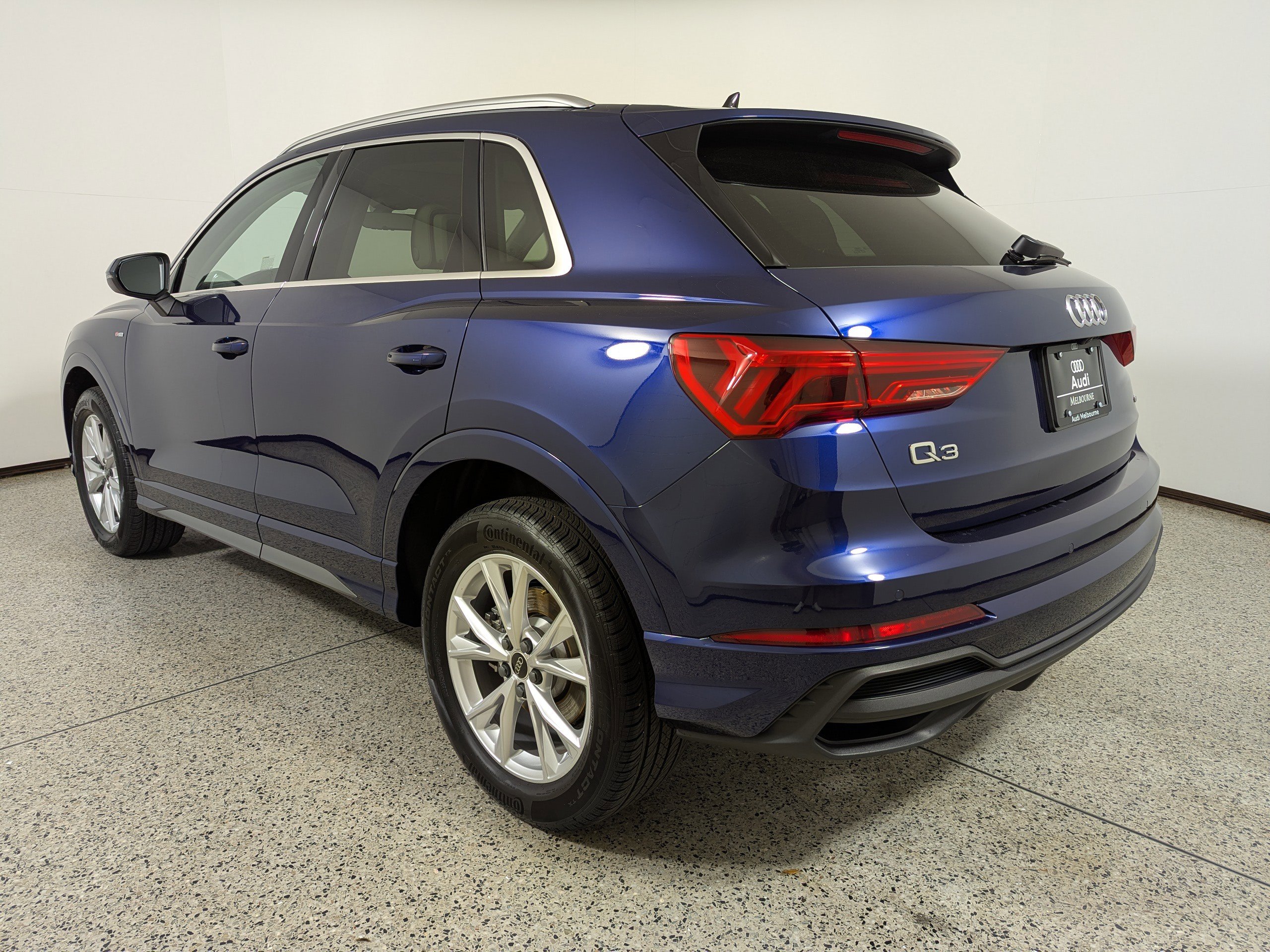 Certified 2025 Audi Q3 2.0T Premium Plus w/ Premium Plus Package image 5
