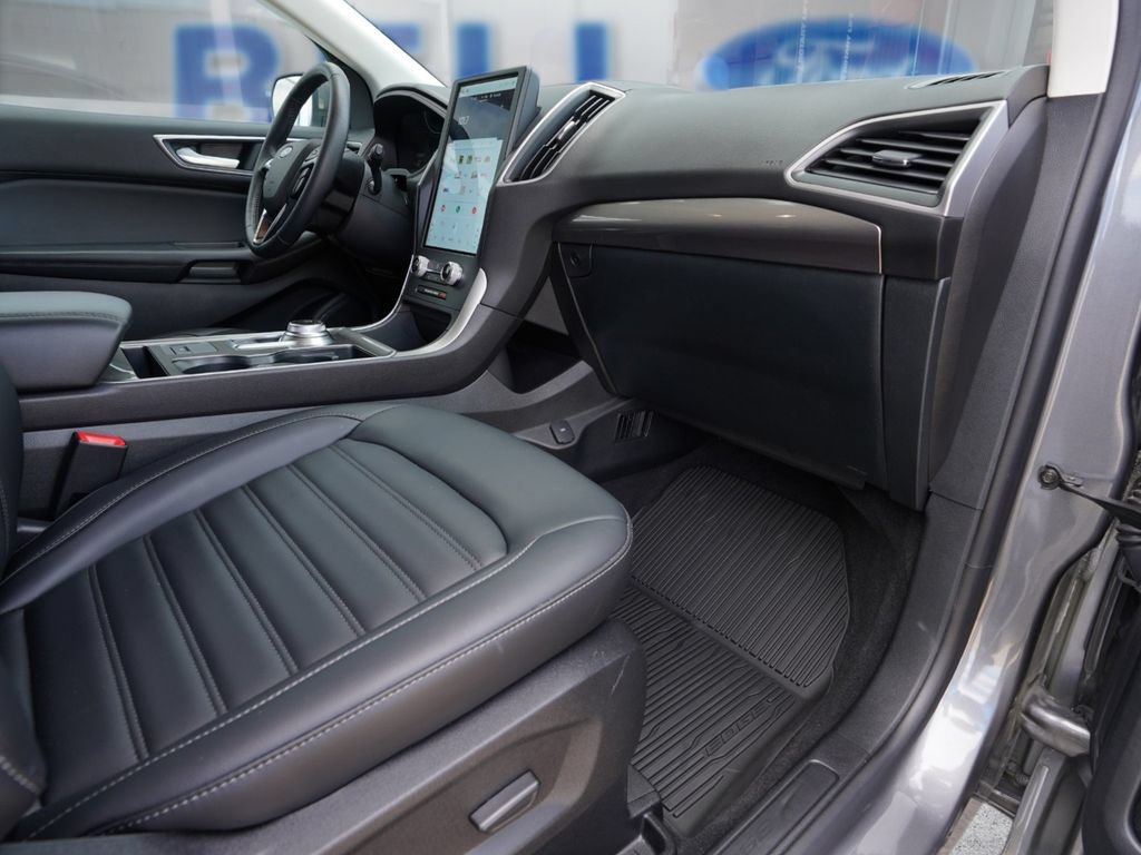 Certified 2024 Ford Edge SEL w/ Convenience Package AWD/4WD image 25