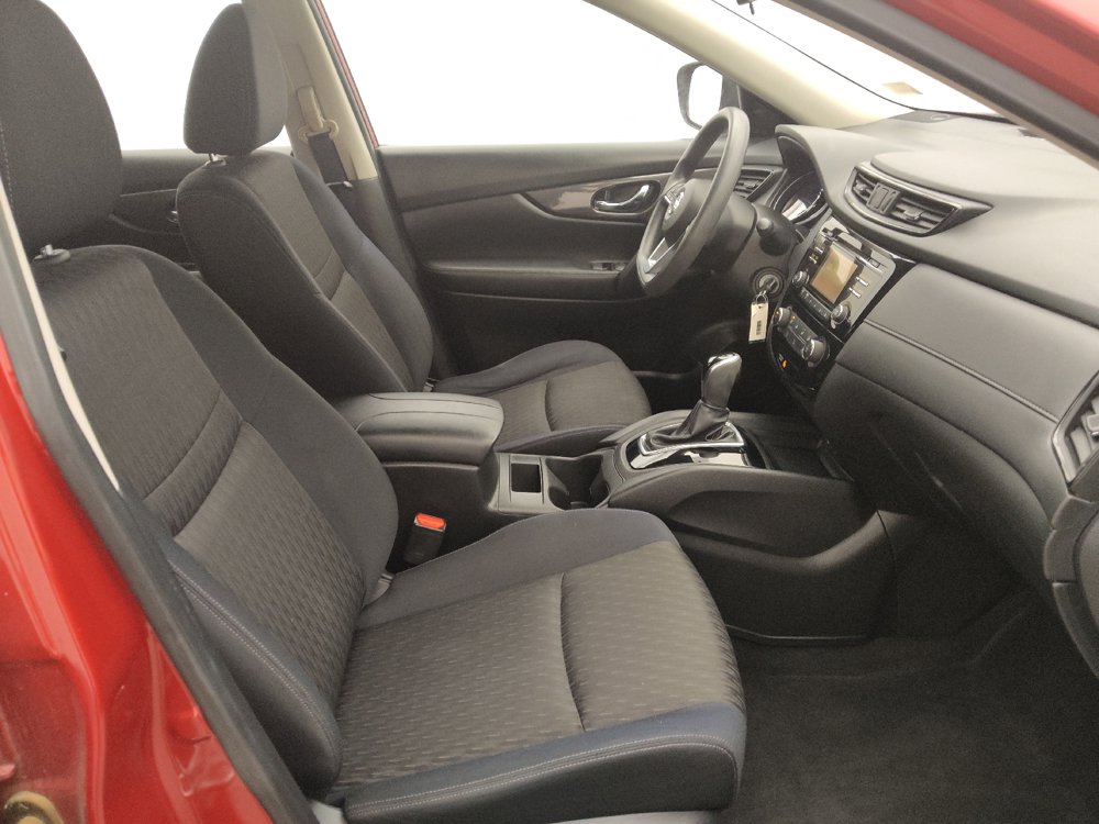 Used 2017 Nissan Rogue S FWD image 21