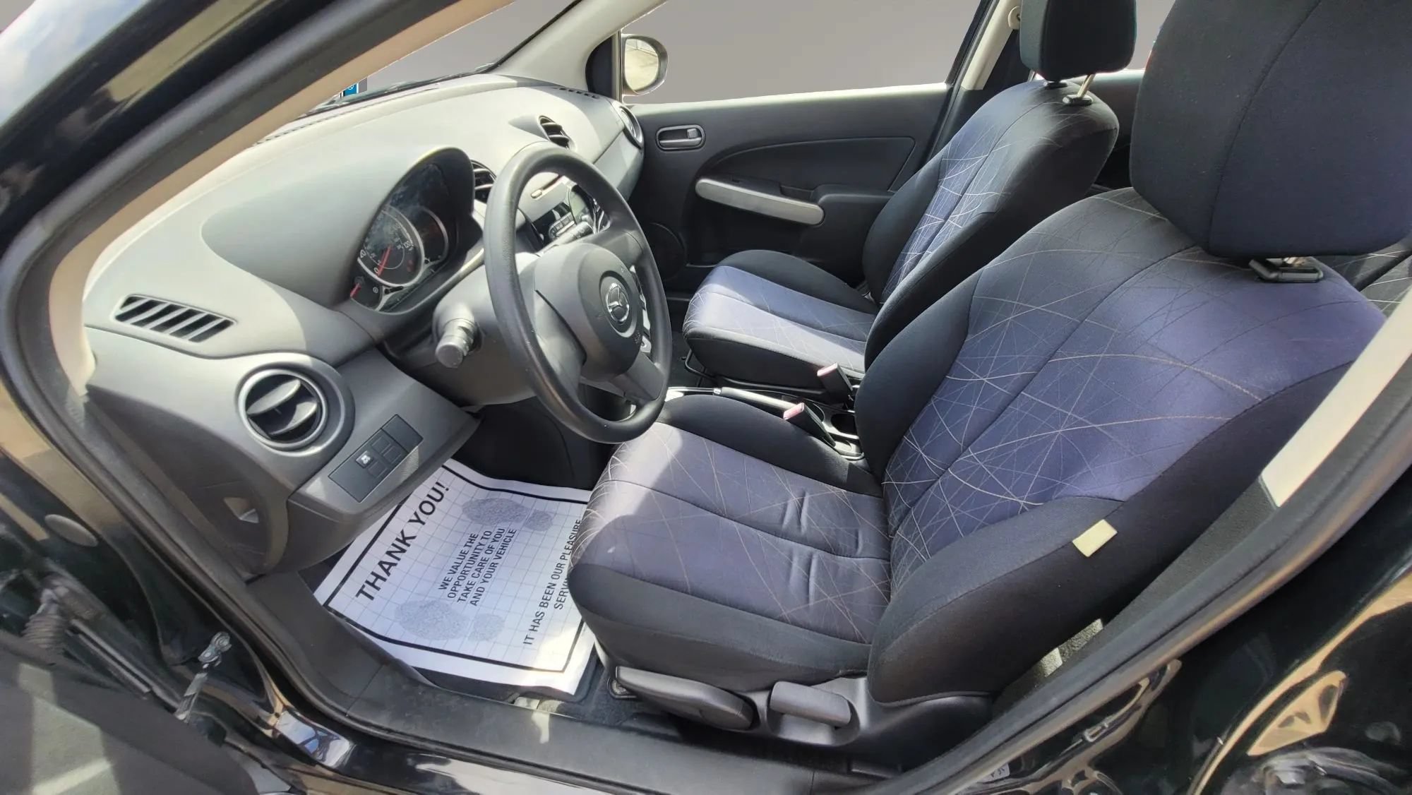 Used 2014 MAZDA MAZDA2 Sport FWD image 12