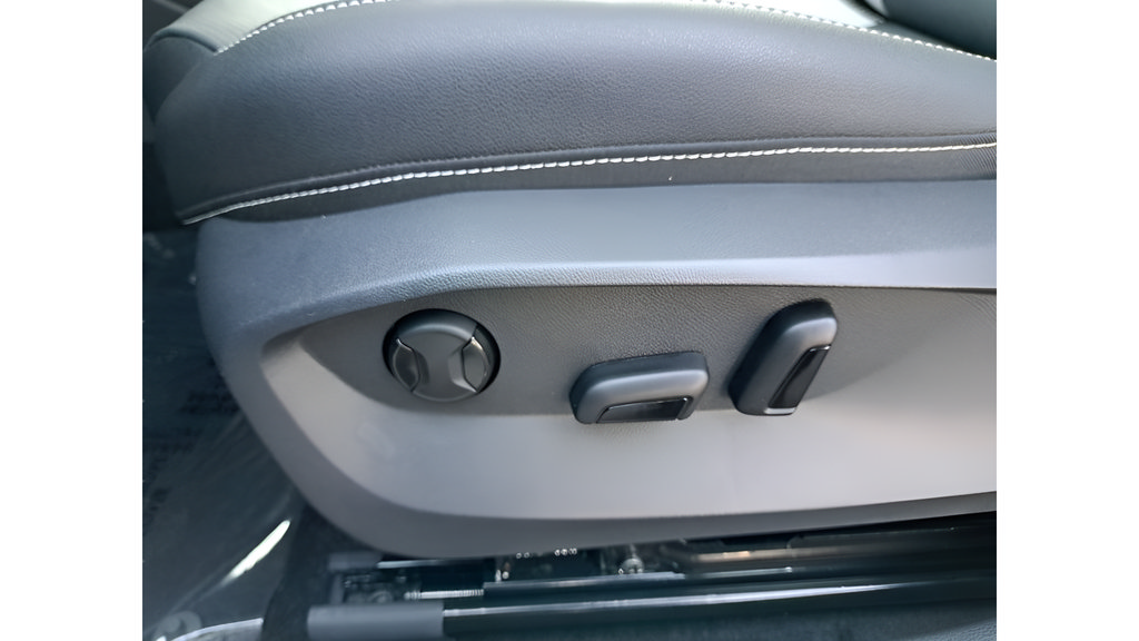 New 2025 Volkswagen Taos SEL AWD/4WD image 31