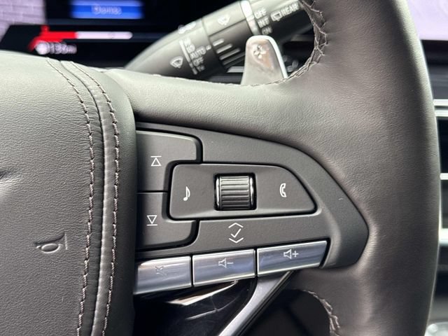 Used 2023 Cadillac Escalade V AWD/4WD image 33