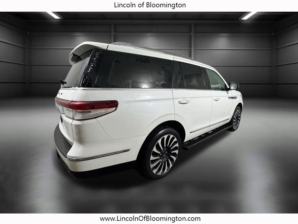 Certified 2022 Lincoln Navigator Black Label image 9