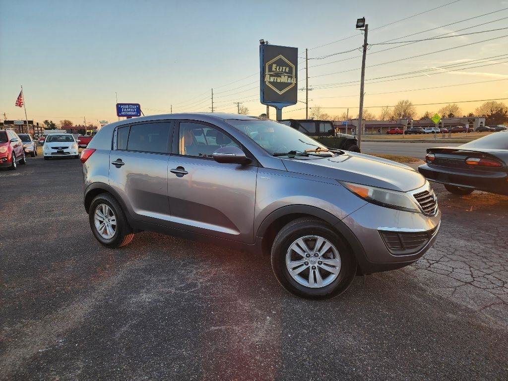 Used 2011 Kia Sportage LX image 2