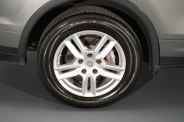 Used 2016 Porsche Cayenne image 20