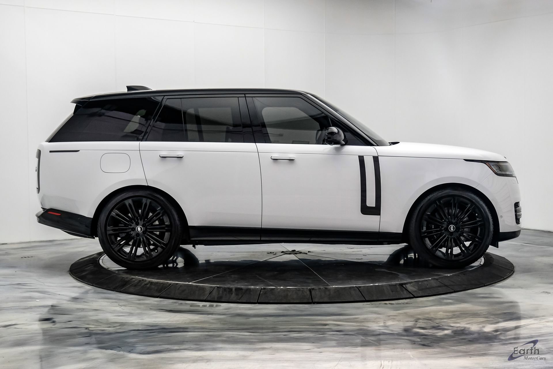 Used 2023 Land Rover Range Rover Autobiography AWD/4WD image 20
