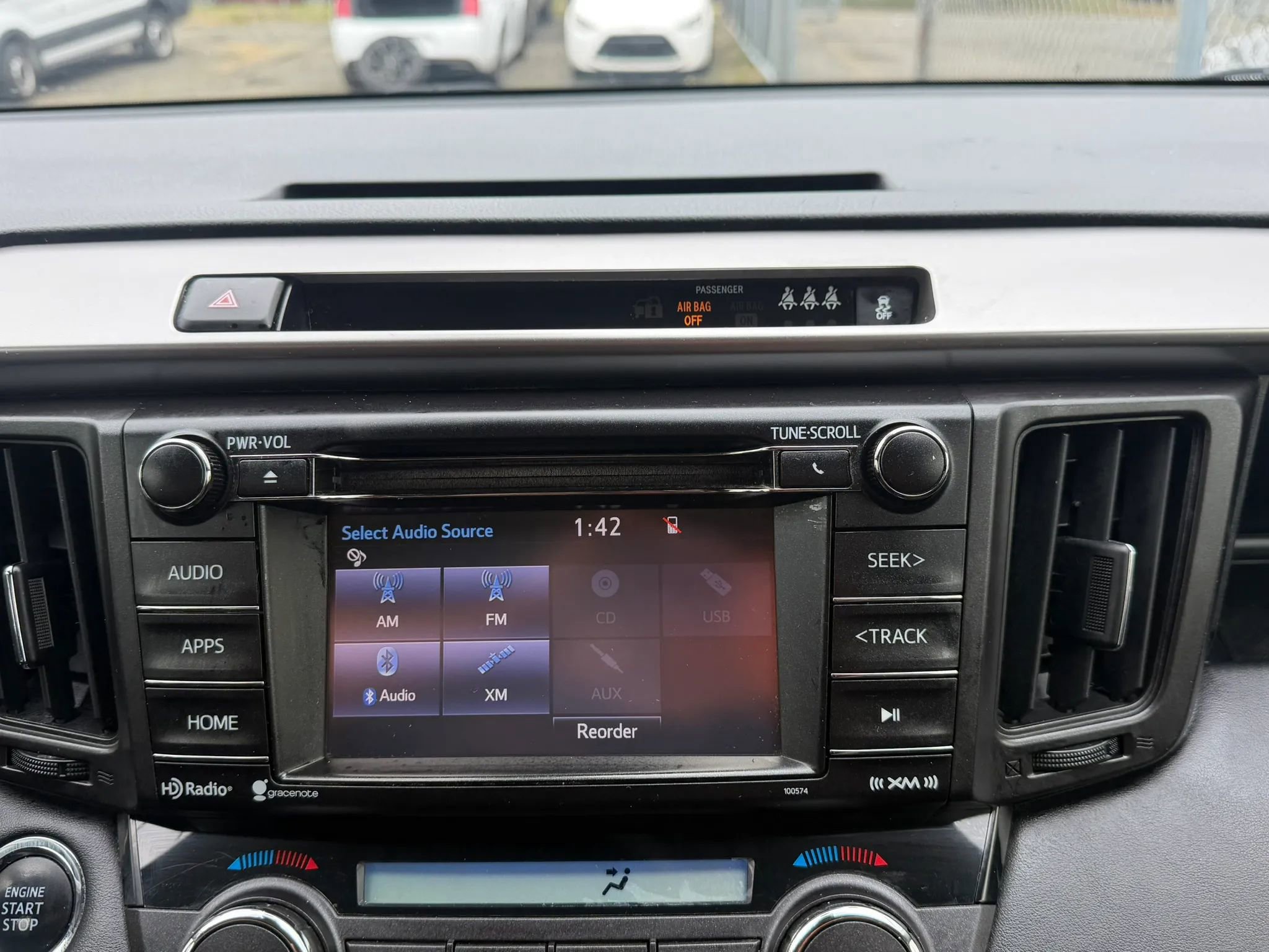 Used 2018 Toyota RAV4 XLE w/ Plus Extra Value Package AWD/4WD image 19