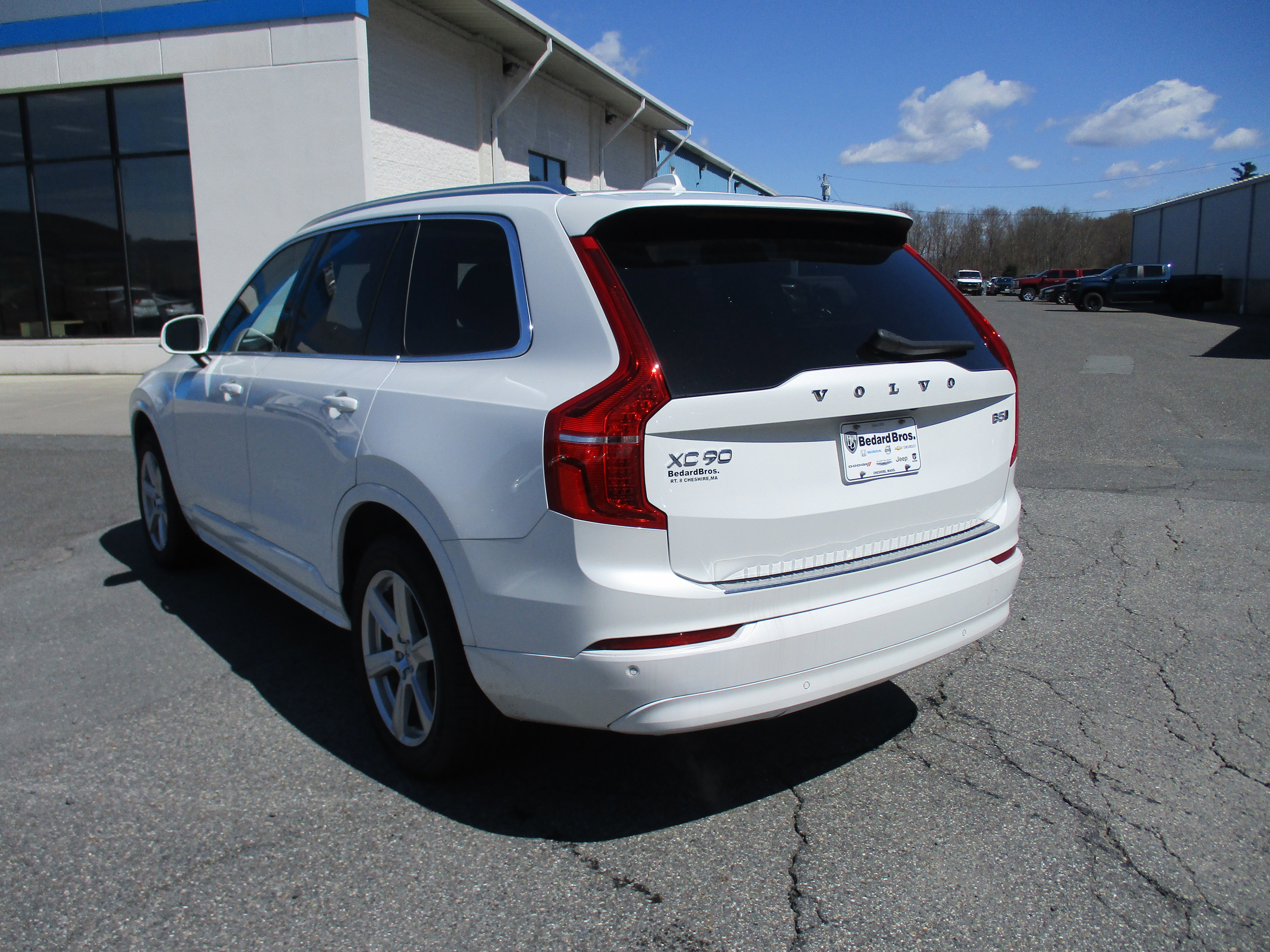 Certified 2023 Volvo XC90 B5 Core w/ Climate Package AWD/4WD image 7