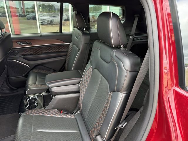 Used 2021 Jeep Grand Cherokee L Summit w/ Advanced Protech Group IV AWD/4WD image 20