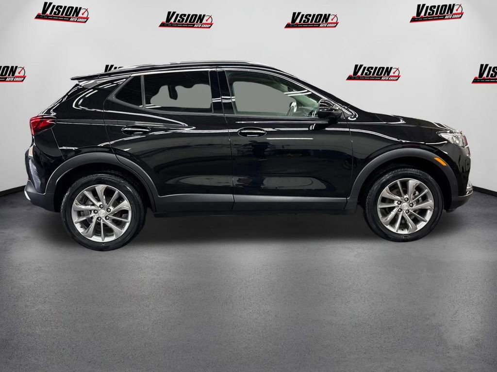 Used 2023 Buick Encore GX Essence w/ Advanced Technology Package AWD/4WD image 4