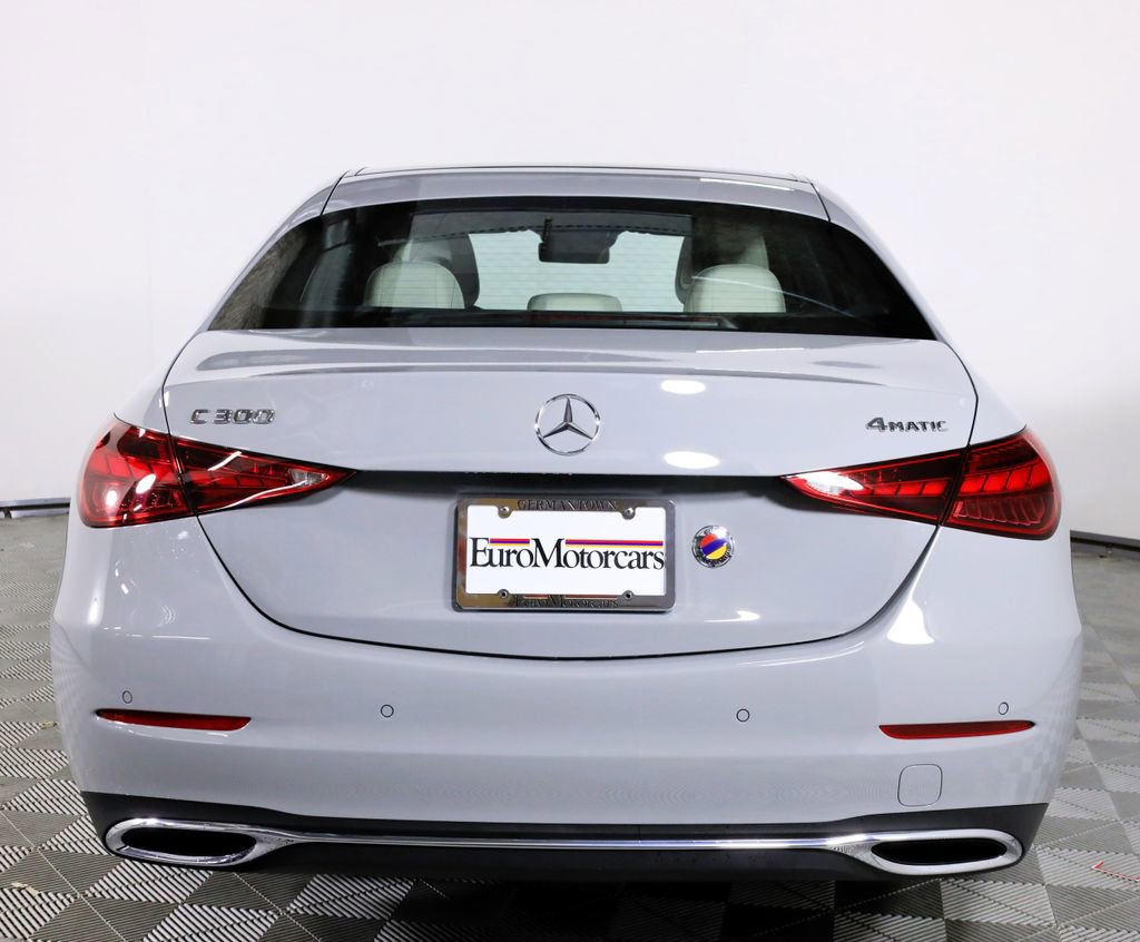 Used 2025 Mercedes-Benz C 300 4MATIC Sedan image 5