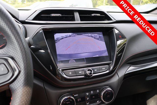 Used 2023 Chevrolet TrailBlazer RS w/ Sun and Liftgate Package image 32
