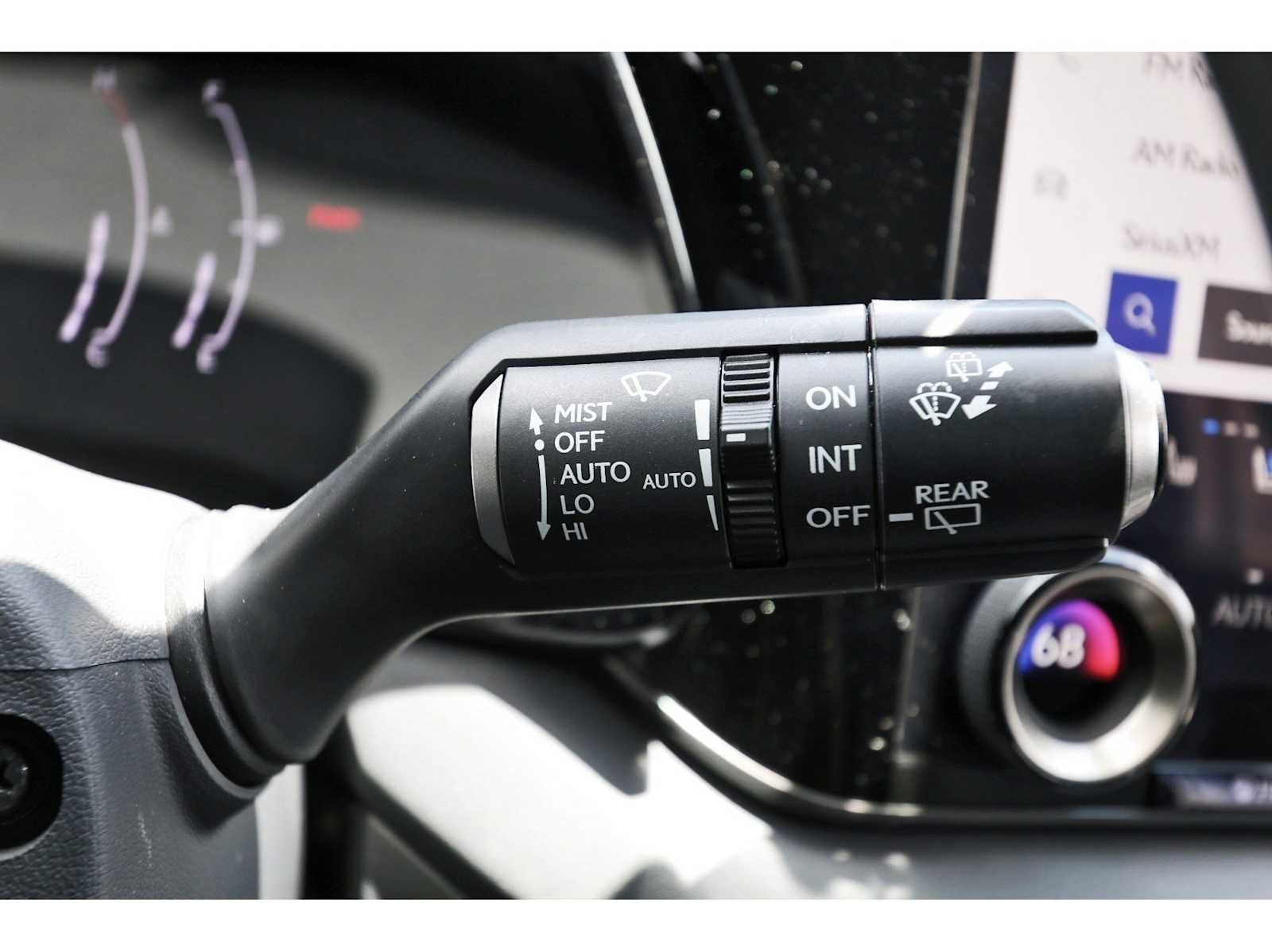 Used 2024 Lexus RX 350 Premium w/ Accessory Package (Z1) FWD image 18